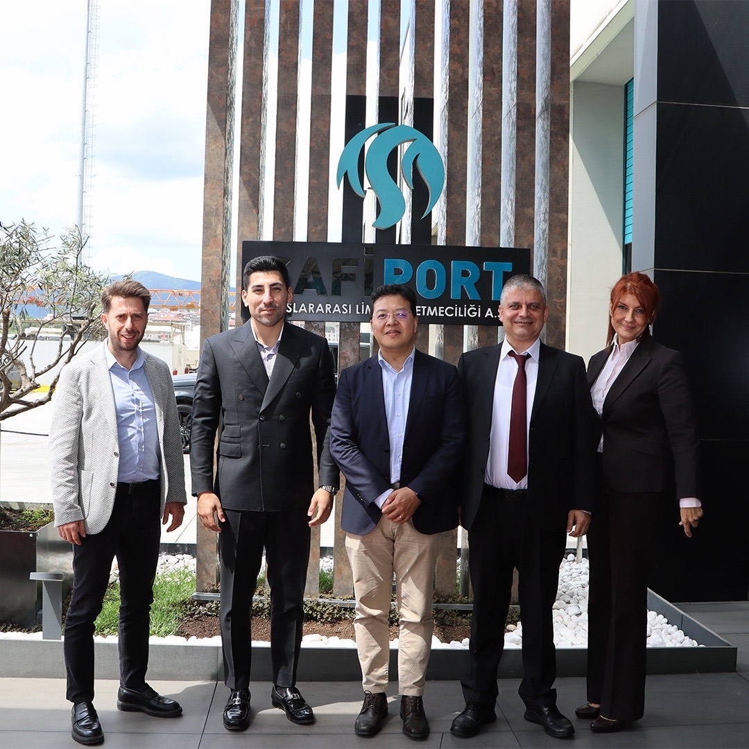 We welcomed Mr. Tian Hua, Vice President of Marine Operations and Equipment Control of Cosco Shipping Europe, Mr. Ziya Aşık, Assistant General Manager of Operations Unit and Mr. Talip Vurmaz, Assistant General Manager of Logistics at our port.