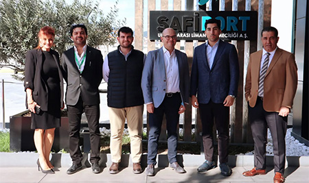 We were delighted to welcome Mr. Javier Sapiña, Chief Operations Manager of Spain-based JSV, which operates in the field of international logistics and container transportation, and Mr. Navid Sargozary and Mr. Daniel Landin Fernández, Sales Representatives for Turkey, to our port.