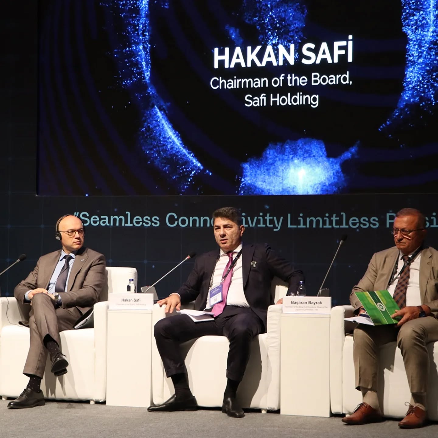 Yönetim Kurulu Başkanımız Sayın Hakan Safi, Ulaştırma ve Altyapı Bakanlığı tarafından düzenlenen Küresel Ulaştırma Koridorları Forumu'nun Kalkınmayı Sağlamada Ulaşım Koridorlarının Gücü başlıklı oturumunda konuşmacı olarak yer aldı.