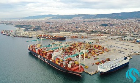 Marmara’nın en büyük limanında dev gemileri..<br>30.12.2021
