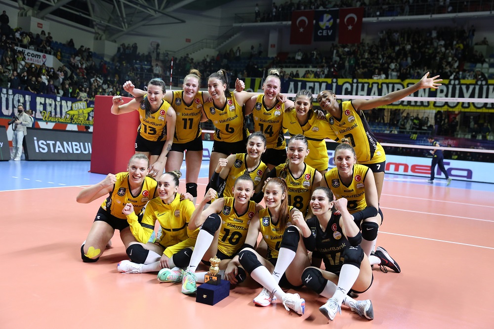 Sponsoru olduğumuz VakıfBank Kadın Voleybol Takımı, CEV Şampiyonlar Ligi'nde 8. kez finalde!
