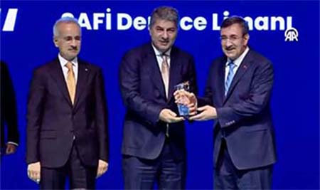 Ulaştırma ve Altyapı Bakanlığı himayesinde, Denizcilik Genel Müdürlüğü tarafından duzenlenen 5. Türkiye Denizcilik Zirvesi kapsamında "En Fazla Liman Kapasitesini Büyütme" ödülüne layık görülmenin gururunu yaşıyoruz.